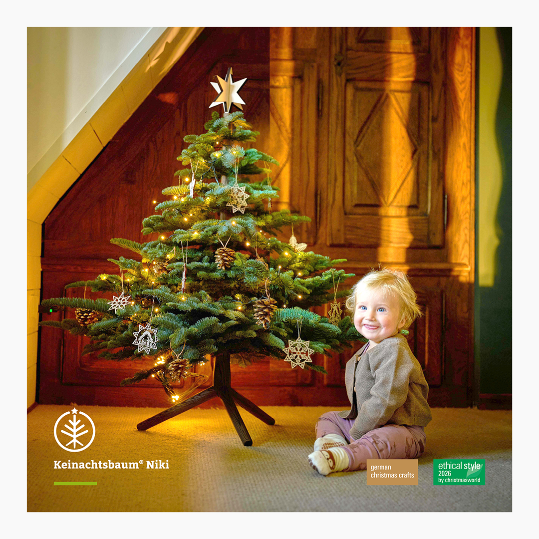 Keinachtsbaum® Niki – Eschenholz, 100 cm